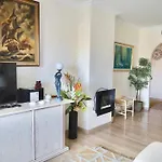 Simply Astonishing Location Apartman *
